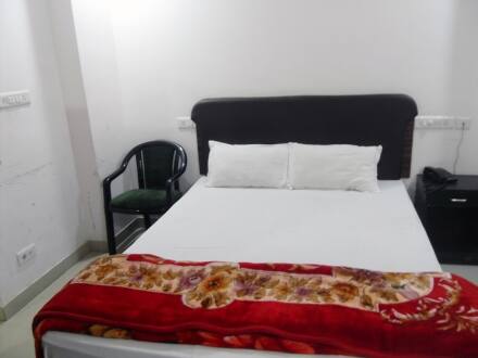 Hotel Shubh Sarthak, Patna 3